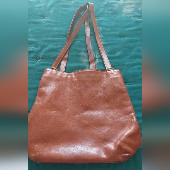 I Medici Leather Backpack - Picture 1 of 12